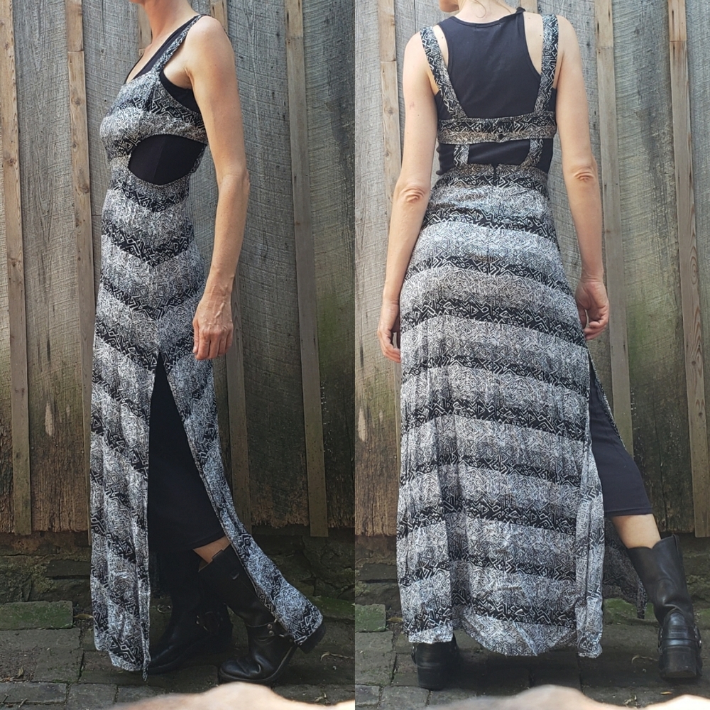 VTG YaYa Black and White Geometric Cut-out Maxi